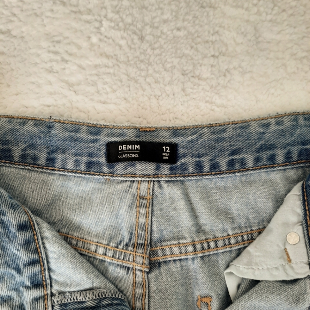 High waisted button up Mum jeans - Picture 4 of 5